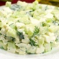 Салат с огурцом и сыром